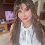 Tamara Bleszynski Instagram - Kedatangan dan kepergian apapun itu dalam kehidupan kita, mengajarkan kita utk setia pada diri kita sendiri. ~ Tamara Bleszynski Happy Sunday 🤍
