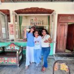 Tamara Bleszynski Instagram - Alhamdullilah banyak yg Sayang. Terima kasih yah sdh mampir hari ini ke TEH MANIS @tehmanisbali 🙏 Dan Terima kasih jg atas Doa dan semangatnya dari teman2 sayang. Putusan hari ini diundur, InsyaAllah berkah Nantinya. ♥️♥️♥️