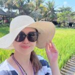 Tamara Bleszynski Instagram - Ngopi2 sore di tepi sawah 😊❤️