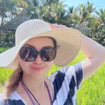 Tamara Bleszynski Instagram - Ngopi2 sore di tepi sawah 😊❤️