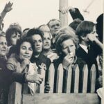 Tamara Bleszynski Instagram - Disini..ditempat ini (Polandia) aku ada di tempat Sejarah..dimana begitu banyak orang2 ingin lepas dari kekejaman perang. Disini dan di sekarangku…Aku berharap, semoga Semua Mahluk Hidup Berbahagia. 🤍 Tamara Bleszynski