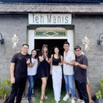 Tamara Bleszynski Instagram – Welcome to my paradise @tehmanisbali 💚

Thank you for today yah friends and family dah mampir lagi ke TEH MANIS 🙏🥰