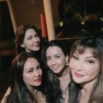 Tamara Bleszynski Instagram – Family & Friends stick together 🥂✨