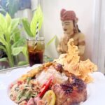 Tamara Bleszynski Instagram – Beautiful Day @tehmanisbali 💖

Jangan lupa makan siang yah 🤗

Bagi yg mager bisa langsung pesan via GrabFood 🍽️

🏡TEH MANIS @tehmanisbali 
BUKA: 10:00 – 17:00
Jl Batu Mejan T7 
Echo Beach Canggu 
Bali
Indonesia 🇮🇩