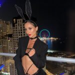 Tamara Turava Instagram - Time to play 🎮👠🧨❤️‍🔥🌹🐇Helloween