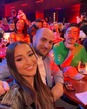 Tamara Turava Instagram - Сегодня ха-ха поймали на COMEDY 😂❤️‍🔥