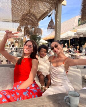 Tamara Turava Instagram - А это мы на движениях с Милли ✨💖😎😆