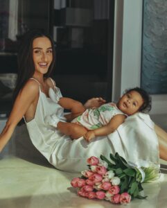 Tamara Turava Instagram - 🌸 ☺️ цветите Мои девочки 💎 📷🎞️ @ecatherine_altukhova