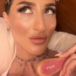 Tamara Turava Instagram - Girls 👧🏽 🩷🎀 _______ @ampy.moscow будь неповторимой будь HAPPY 🩷