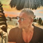 Tamer Hagras Instagram – Sunsets & moi 😍
‎الحمدلله 🤲🏽 #hagrastravels #tamerhagras #hagras #actor  #تامرهجرس #هجرس #هجرس_تراڤلز