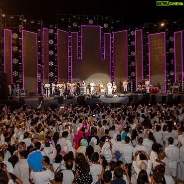 Tamer Hosny Instagram - From the opening event of Hibou beach, Makani Village - Ain El Sokhna. كانت حفله فوق الروعه بجمهورها الجميل ❤️