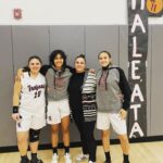 Tamina Instagram - WE L❤️VE YOU🌺🤟🏽!!!!! . . #MaleataSnukaPolamalu #11 #SeniorNight🏀 #ProudMama