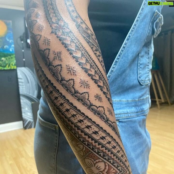 Tamina - 13.1K Likes - Vinaka, FaaFetai, Thank You Thank you @samoan_mike and to your beautiful wife who helped as well. Can’t believe I finally got it🌺🙏🏽🤎🖤
.
.
.
Song: The Five Stars “Samoa Matalasi”