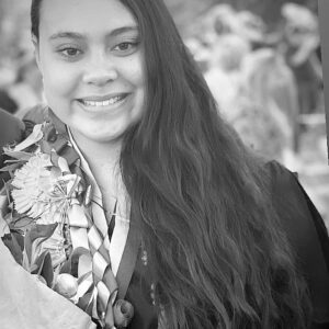 Tamina Instagram - This is My First born Beautiful, Funny, Intelligent, Humble, Loving Daughter Milaneta who GRADUATED🎓😍❤️🌺👏🏽🤩🥰…. AND This Momma is BEYOND PR🥲UD❣️❣️❣️
.
.
#ClassOf2021