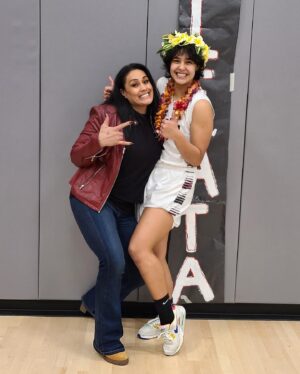 Tamina Instagram - WE L❤️VE YOU🌺🤟🏽!!!!! 
.
.
#MaleataSnukaPolamalu #11 #SeniorNight🏀 #ProudMama