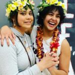 Tamina Instagram - WE L❤️VE YOU🌺🤟🏽!!!!! . . #MaleataSnukaPolamalu #11 #SeniorNight🏀 #ProudMama