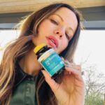 Tammin Sursok Instagram – *unedited photo 
Keeping your skin and eyes hydrated can feel like a never-ending process! Herbs of Gold @herbsofgold Sea Buckthorn Oil is a great way to boost your intake of beneficial fatty acids. ❤️This high-grade, organic and sustainably sourced Sea buckthorn oil provides a balanced profile of omega-3,6,7 and 9 as well as plant sterols, vitamin E and carotenoids. This potent antioxidant helps relieve dry eyes and supports skin hydration and health. Plus, it’s vegan friendly! 🕺🏼#herbsofgoldpartner