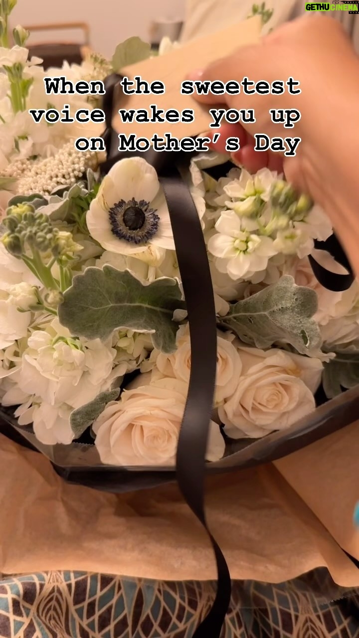 Tamron Hall Instagram - Happy Mother’s Day to the nurturers of life 🪷🌺 Moses and Mama early morning joy #happymothersday