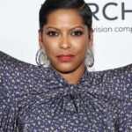 Tamron Hall Instagram - Congratulations @fernmallis! ♥️ I am honored to celebrate your legacy as creator of the iconic New York Fashion Week! I’m thrilled to have personally witnessed how you continue to ensure designers of all backgrounds have a seat at the table. Congratulations on being inducted into the @accessoriescouncil Hall of Fame. 💇🏾‍♀️ @johnnywright220 💄 @raul0tero 👗 Vintage @balenciaga @lilyetcie Earrings/handbag: @alexisbittar