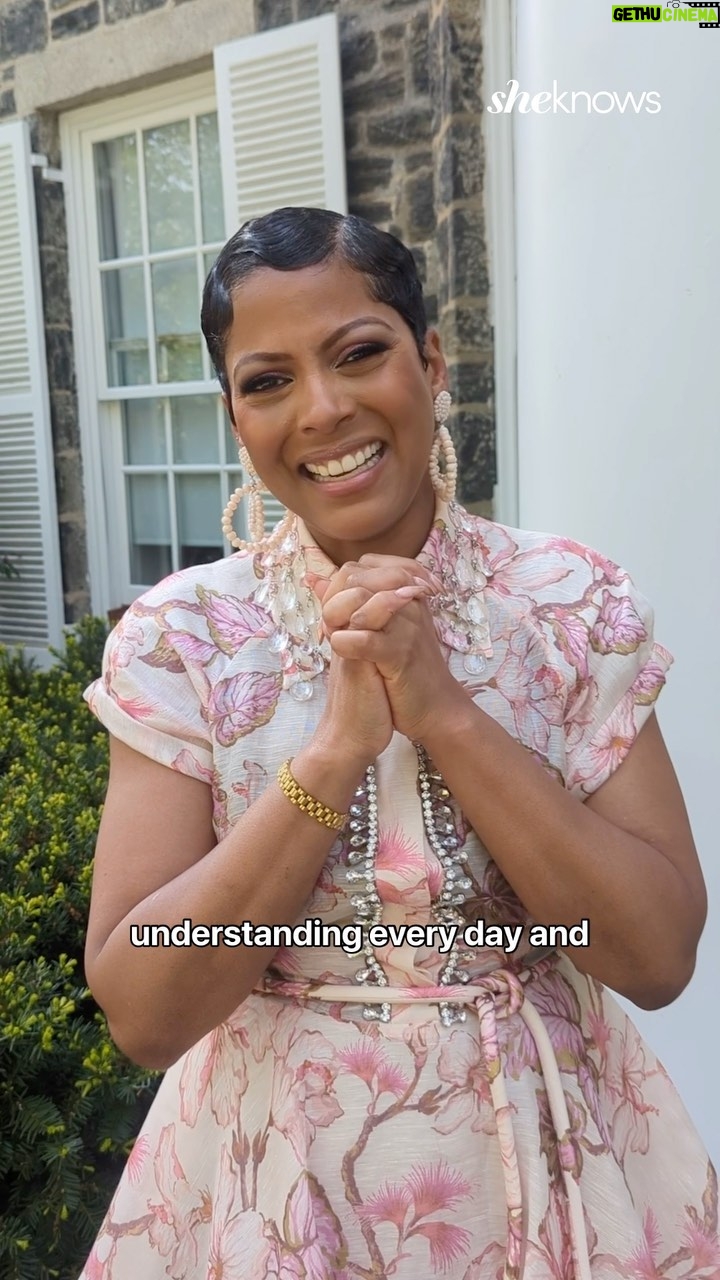 Tamron Hall Instagram - @tamronhall opened up about being a mother to a 5 year old. “The other day he walked up to Alexa and said, ‘Alexa, play “Levitating” by Dua Lipa!’ And I’m like, wait a minute, who is this person in my house!” Hall went on to admit she has to wrap her brain around how fast motherhood is going and realizing, “I’m part of his journey, but I’m not his journey and that’s hard. That makes me want to cry!” ♥️ 🎥 @reshmago @allieoc_ ✒️ @erikarjanes