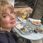 Tania Llasera Instagram - Empezando bien en día en #Sevilla con un par de huevos 🍳 🍳 y a por mi premio @sevillamagazine desayuno en el @hoteldonramon