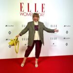 Tania Llasera Instagram - Hoy mismo he acudido a la #ELLEwomensDAY para celebrar a la mujer en una jornada de entrevistas, consejos y coloquios entre chicas. Gracias @elle_spain por organizar días tan completos como el de hoy. Look improvisado de hoy: pantalón y camisa de @chaucas_madrid y la americana de segunda mano de @humana_secondhand_es ah! Y el corset es de @victoriassecretspain