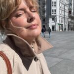 Tania Llasera Instagram - Escuché una charla sobre los países donde hay más conciliacion, y que donde las mujeres y los hombres son más iguales en tareas y derechos…todo es mejor. Hasta hay más sexo aviso. Por más mujeres relajadas en mi metro cuadrado. Xx t