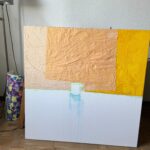 Tania Llasera Instagram – Con papel@de regalo que ponen las bodas de @loccitane_es y alguna otro papel tissue también de algún regalo…cuadro con textura. Viva el #upciclying y la #sostenibilidad divertida. 😁