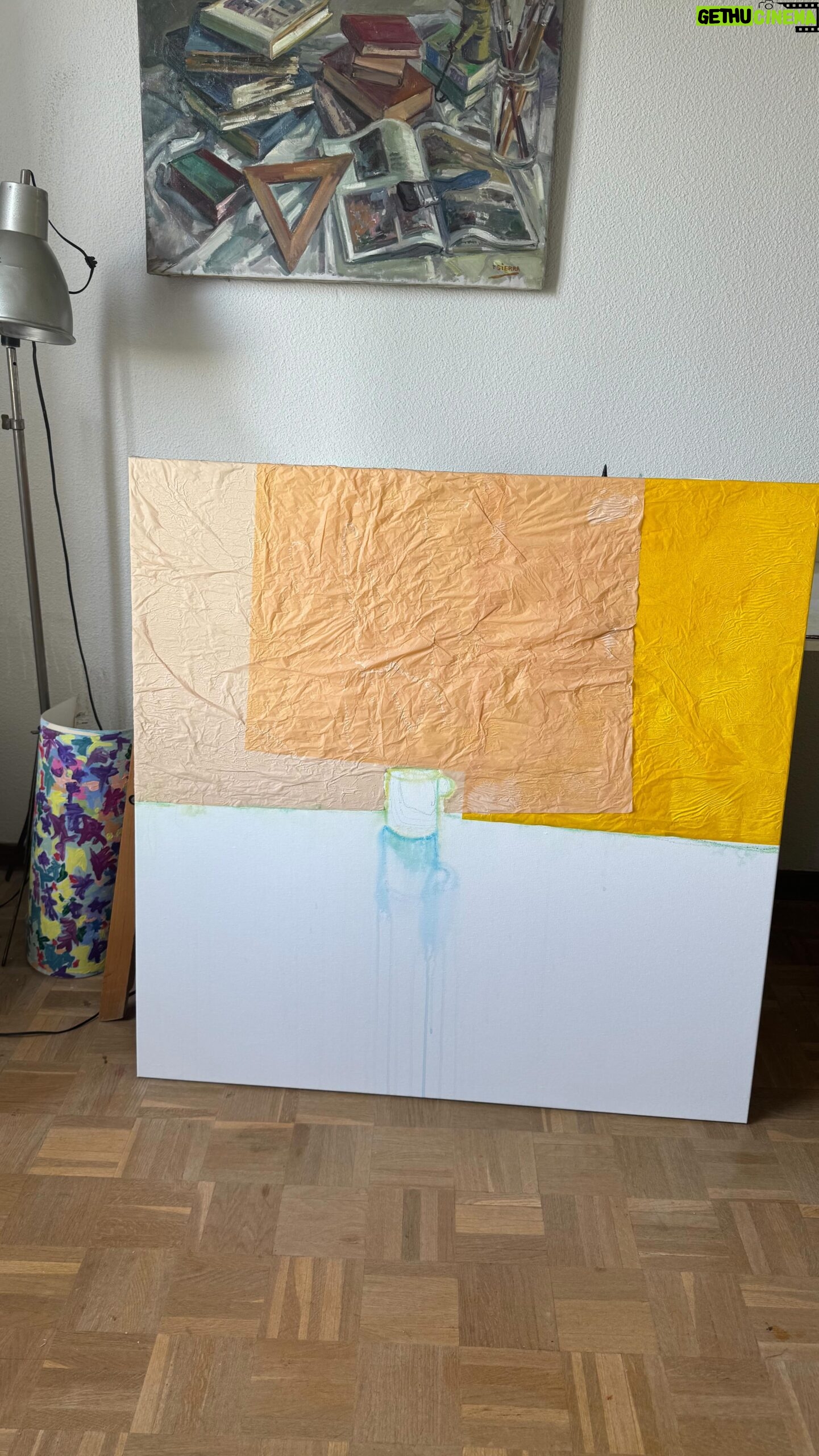 Tania Llasera Instagram - Con papel@de regalo que ponen las bodas de @loccitane_es y alguna otro papel tissue también de algún regalo…cuadro con textura. Viva el #upciclying y la #sostenibilidad divertida. 😁
