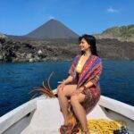 Tanishaa Mukerji Instagram – The magnificence Joy and Power of diving around an active volcano, our very own barren island is something else! 🌋🧡 most untouched and magnificent coral!  #nofilter #andamanisland #barrenisland #volcano #india #travel #scubadiving #scubalove