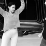 Tanishaa Mukerji Instagram – Twirling away thru life’s many challenges ! 😉 this song just seemed so apt! 

#chor #trendingsongs #jhalakdikhlajaa