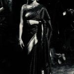 Tanishaa Mukerji Instagram – I love this song! I love my country and I love sarees, my culture my heritage ! ❤️ so happy belated #valentines Day! Let’s celebrate love!