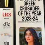 Tanishaa Mukerji Instagram – Walking into the night …. 🖤 

Thank u @asiaone_magazine for recognising the work of my ngo #stampfoundation @stamp_ngo 
Recognising that the environment is important and we need to improve and protect ours and that we all need to become green warriors ! 💚

Thank u to all these fabulous people for dressing me like a warrior ! 
#styling @parikshaat 
#jewellery @gehnajewellers1 
#outfit @archanakochharofficial 
Shot By – @wadhwaniyaash

PR management : @shimmeryentertainment 

(P.S. – @sonunigamofficial ur voice is truly exceptional🙌)