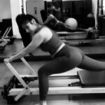 Tanishaa Mukerji Instagram – Back to the wonderful world of pilates ! #pilatesgirl #flexibility #movement #meditation