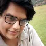 Tanmay Bhat Instagram - Watch till the end for a cute surprise! Give every moment a Bollywood spin with #vivoV20 and its Slo-Mo Selfie video. Buy Now for #DelightEveryMoment @vivoindia
