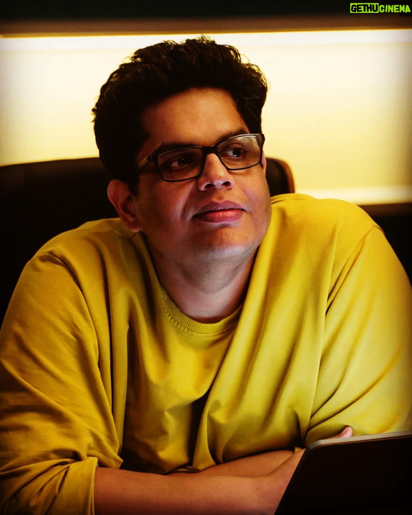 Tanmay Bhat Instagram - Thinking about ordering 5 packets of biryani but not eat the biryani, instead eat that delicious fried onion that gets stuck on the cover of every biryani. Mmmm. Sex.