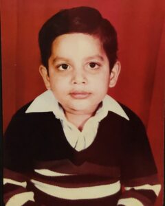 Tanmay Bhat Instagram - Koi is bache ko gale lagao, nahi toh yeh poori zindagi khudki self worth prove karne me hi guzaar lega