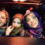 Tannaz Tabatabaei Instagram – .
مهناز عزیزم، خوش قلب و مهربون من، تولدت مبارک👏🎂🌹❤️😘
جات پیش ما خالیه، امیدوارم  هر جای دنیا که باشی سلامت باشی و شاد رفیق ، و بدرخشی💫
@mahnaz_afshar
@aida_mahiani