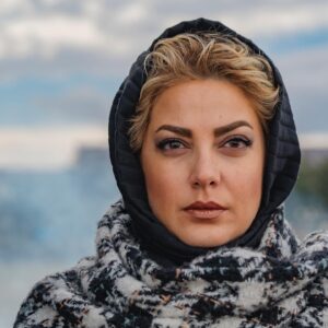 Tannaz Tabatabaei Instagram - .

شه شطرنج هفت اختر به حرفی مات من گردد
.

یاغی❤️‍🔥
قسمت شانزدهم
.
🔥💫
@mohammadkart 
@seyedmaziarhashemi 
Photo : @majidtalebi 🌟💫
@yaghii_series