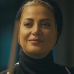 Tannaz Tabatabaei Instagram - . #یاغی آمد . قسمت اول #سریال_یاغی به کارگردانی محمد کارت و تهیه کنندگی سید مازیار هاشمی در #فیلیمو منتشر شد. ✌️😍 . همزمان با پخش قسمت اول این سریال از آنونس رسمی آن که توسط حمید نجفی راد طراحی و ساخته شده است رونمایی شد. . سریال یاغی هر پنج شنبه به‌صورت اختصاصی از فیلیمو پخش خواهد شد. . در این سریال بازیگرانی چون: پارسا پیروزفر، علی شادمان، طناز طباطبایی، امیر جعفری، نیکی کریمی، فرهاد اصلانی، آبان عسکری، مهدی حسینی‌نیا، مه‌لقا باقری، عباس جمشیدی‌فر، جواد خواجوی، ناهید مسلمی، امیرضا دلاوری، بهرام ابراهیمی، نادر شهسواری، هادی دیباجی، (با معرفی) الیکا ناصری، محمد صابری، توفیق حیدری، سامان مهکویه، افشین حسن‌لو، حسن همتی، شهاب کرلو، محمد مطهری‌پور، سعید شریف، عباس ایمانی، پگاه سعیدی، لادن ژاو‌ه‌وند‌، هوشنگ قوانلو، مائده تقوایی، مهرداد خانی، نیلوفر شهفری و ... به ایفای نقش پرداخته‌اند. . فیلمنامه سریال یاغی را پدرام‌ پورامیری، حسین دوماری و محمد کارت با نگاهی به رمان «سالتو» به نگارش درآورده‌اند. . از دیگر عوامل اصلی این سریال می‌توان به مدیرفیلمبرداری: سامان لطفیان، تدوین: اسماعیل علیزاده، طراح صحنه: حجت اشتری، طراح لباس: محمد کارت، مدیرصدابرداری: سعید زند، مدیرتولید: مسعود زمانی، جانشین مدیرتولید: میلاد مولازاده، موسیقی: بامداد افشار، طراحی و ترکیب صدا: آرش قاسمی، طراح گریم: محسن دارسنج، دستیار اول کارگردان: ایمان توکلی، مدیربرنامه‌ریزی: وحید کاشی، منشی صحنه: ماریا میرنژاد، طراح جلوه‌های ویژه رایانه‌ای: امین پهلوان‌زاده، دستیار اول فیلمبردار: هومن خلیلی، طراح‌جلوه‌های ویژه میدانی: آرش آقابیگ، عکاس: مجید طالبی، طراح لوگو: محمد روح‌الامین، طراح تیتراژ: حامد بارئی طبری، مدیر تدارکات: سید رسول حاتمی، استوری بورد: پوریا هادی‌زاده، اتالوناژ: استودیو روشنا، ساخت مستند پشت‌صحنه: جواد رزاقی‌زاده و پشتیبانی فنی: حمید لدنی اشاره کرد. . @filimocom @yaghii_series @mohammadkart @seyedmaziarhashemi @hamidnajafirad @hoseindoumari @pedramporamiri @alishadman @esmaeil__alizadeh @samanlotfian @mehdi.hoseininia #parsapirouzfar @saeid.zand @majidtalebi @hojjatashtari @bamdad_afshar @masoudbagheri17 @peimoudeh_baran @behnazsalari4 @mahlaghabagheri @javadkhaajavi @amirjafari4