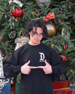 Tanner Buchanan Instagram - Rockin out during the holidays @disneyland

Thank you @disneyland for showing me the magic of @disneyparks and that it can indeed snow in sunny Southern California. 
#DisneylandHolidays
#DisneylandChristmas