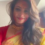 Tanushree Chakraborty Instagram - Festival of colour, happiness, love and affection… well I am in love with my Hair 😂🥰 happy holi everyone.. 🥰