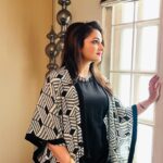 Tanushree Chakraborty Instagram - Black & white… @vivowestbengalofficial event Outfit @ohaskolkata