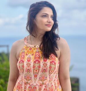 Tanushree Chakraborty Instagram - Sea princess… 👸🏻 

Photo by @subhasreechakraborty 
.
#sea #bali #sealife #beachlife #blue #family #friends #goodvibes #holiday