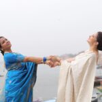 Tanushree Chakraborty Instagram - Bonding by the serene Banaras ghat.. @subhasreechakraborty #banaras #iconiccity #banarasghat #sisters #kashiganga #sareelove #traditional #instagood #parampara #photography