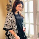 Tanushree Chakraborty Instagram - Black & white… @vivowestbengalofficial event Outfit @ohaskolkata