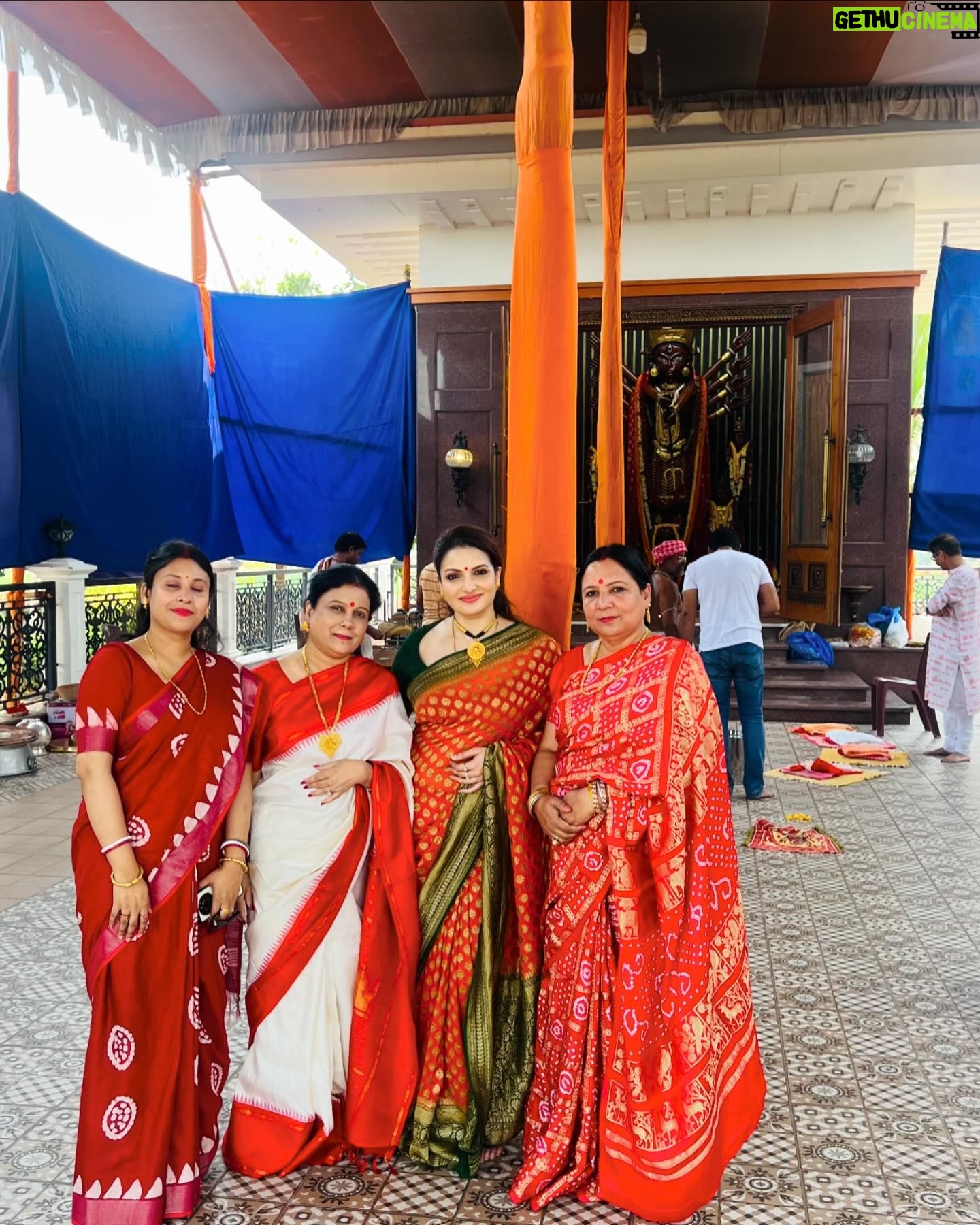 Tanushree Chakraborty Instagram - Subho Naboborsho & Navratri to everyone… 🙏🙏