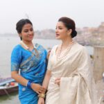 Tanushree Chakraborty Instagram - Wrapped in tradition, draped in elegance: Celebrating the timeless charm of Benaras and our cultural connection. @subhasreechakraborty #BenarasBeauty #SareeLove #benaras #kashi #india #varanasighats #photography #travel #instagood #dasaswamedhghat #incredibleindia #banarasisaree