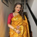 Tanushree Chakraborty Instagram - ❤️❤️.. Hair @hairbymousami Styling @rudra_saha_official @ummairafashions @mayukh_jewellery