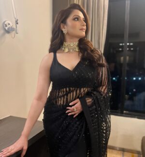 Tanushree Chakraborty Instagram - Women’s day… every day… 

Makeup @brushofpritam 
Hair @hairbymousami 
Saree @jyotee.khaitan 
Blouse @poulami.rgupta 
Styling @rudra_saha_official
jewellery @xenejewellers